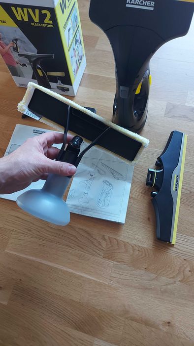 Стъклочистачка KARCHER WV 2 PREMIUM Работа на батерия