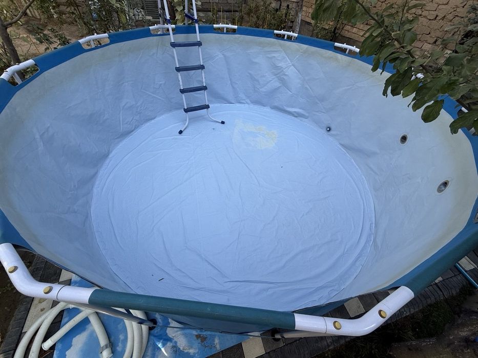 Продаётся каркасный бассейн 3.66×1.21