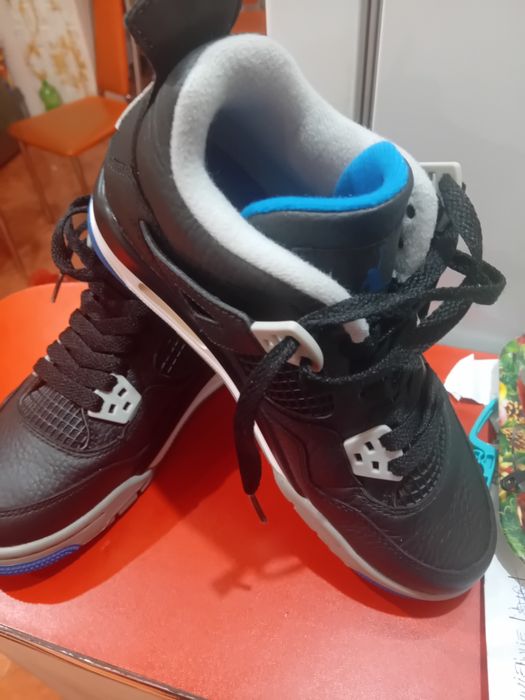 Jordan air retro 4