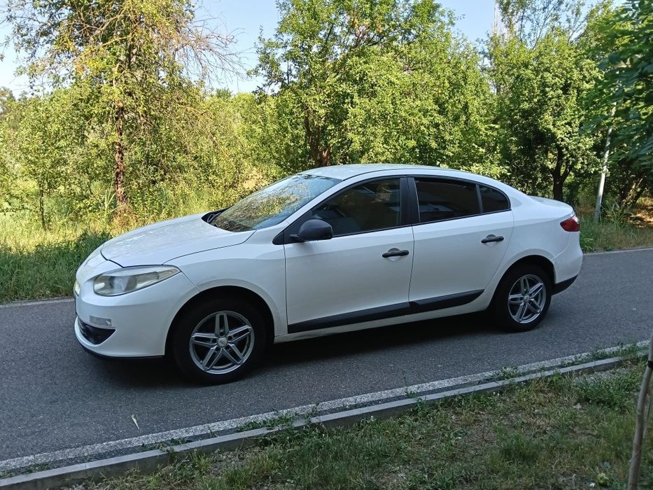 RENAULT Fluence