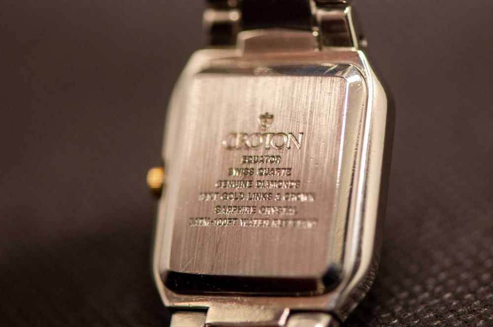 Дамски часовник с швейцарски механизъм и 18К масивно злато - Croton 18KT Equator