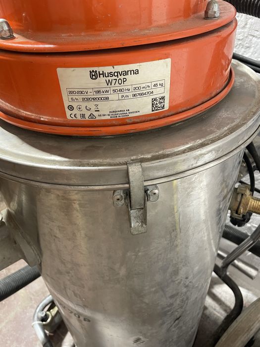 Husqvarna w70p + masina slefuit beton