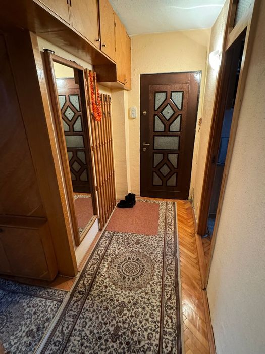 PF inchiriez apartament 3 camere in Manastur strada Almasului