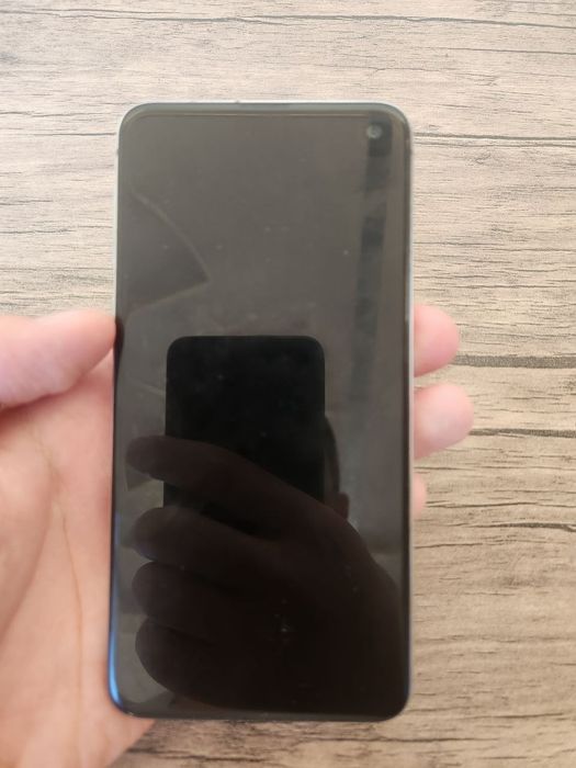 Samsung Galaxy S10e