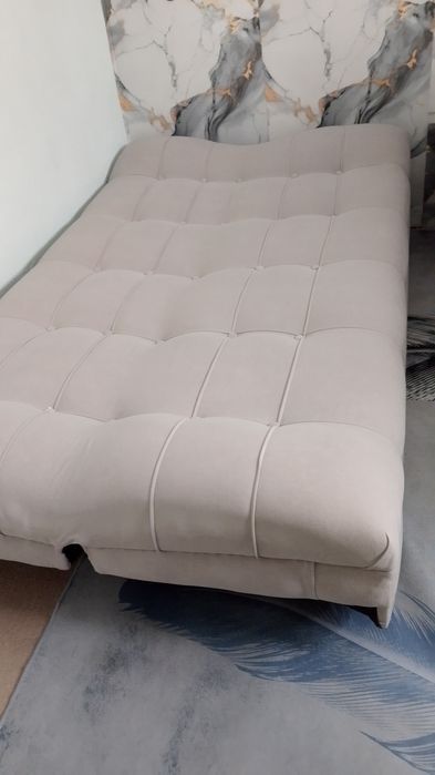 Продам новый диван