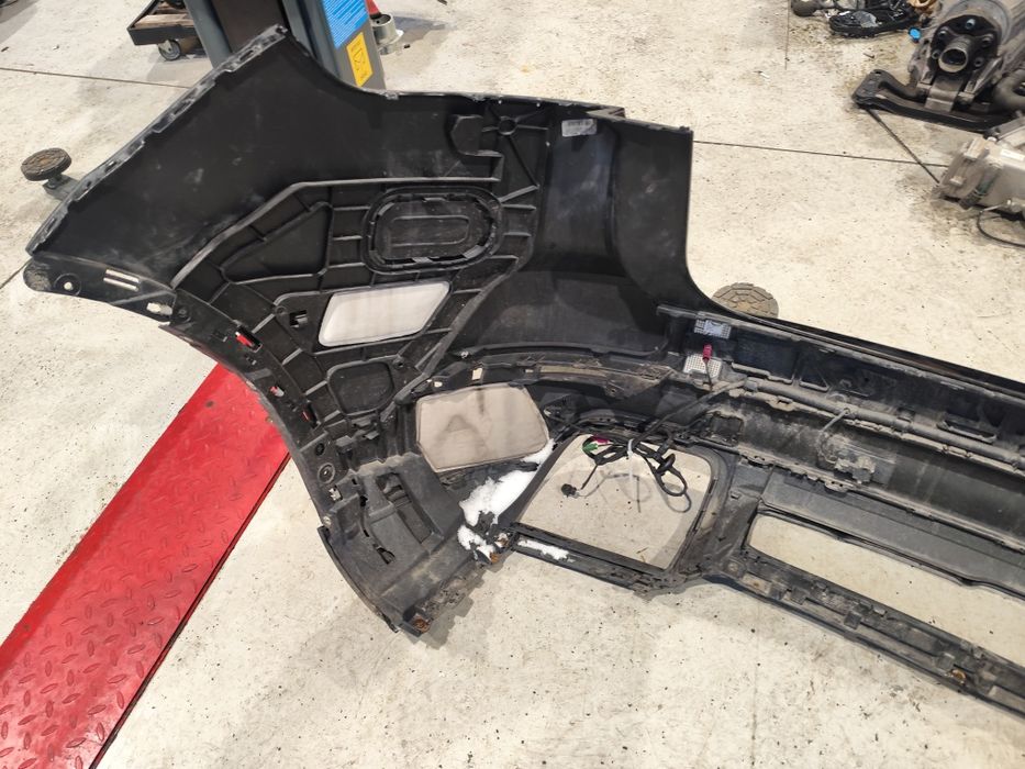 Bara spate Porsche Cayenne 9y modelul cu 4 senzori cod: 9y0807421