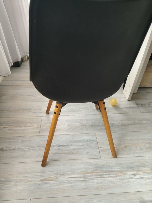 Трапезен стол 3 бр.