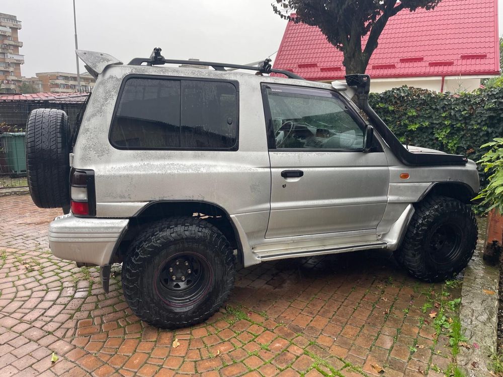 Mitsubishi Pajero MK2 widebody facelift Bucuresti Sectorul 2 • OLX.ro