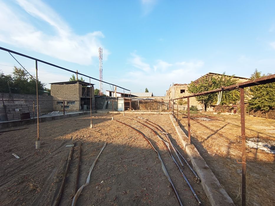 Yer sotiladi 3.5 sotix