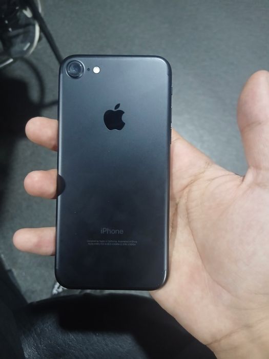 Iphone 7 ideal qora