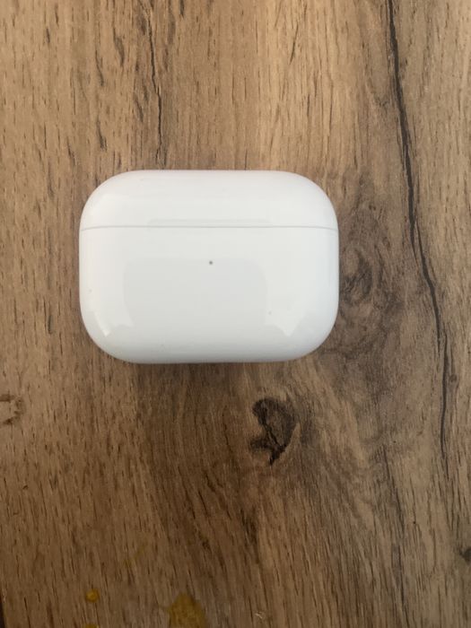 Airpods pro 2 кейс оригинал лайтинг