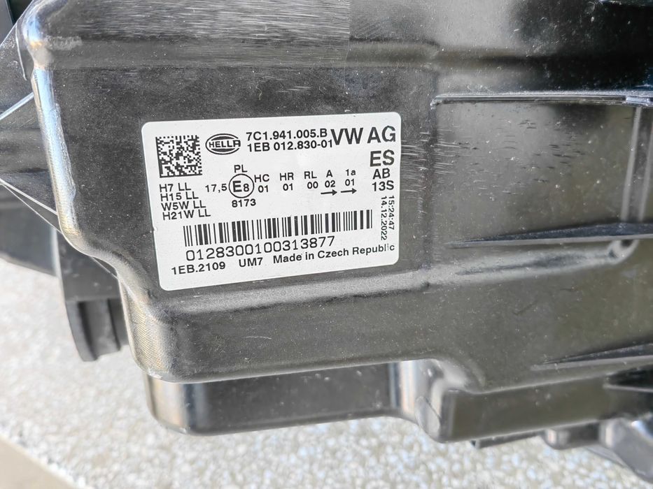 Фар VW Crafter ляв / Фар Крафтер /Фар MAN Оригинален