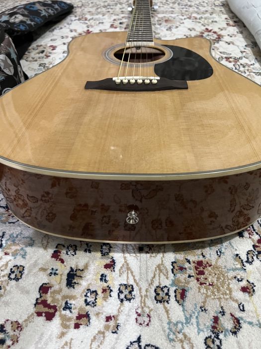 Продам гитару homage