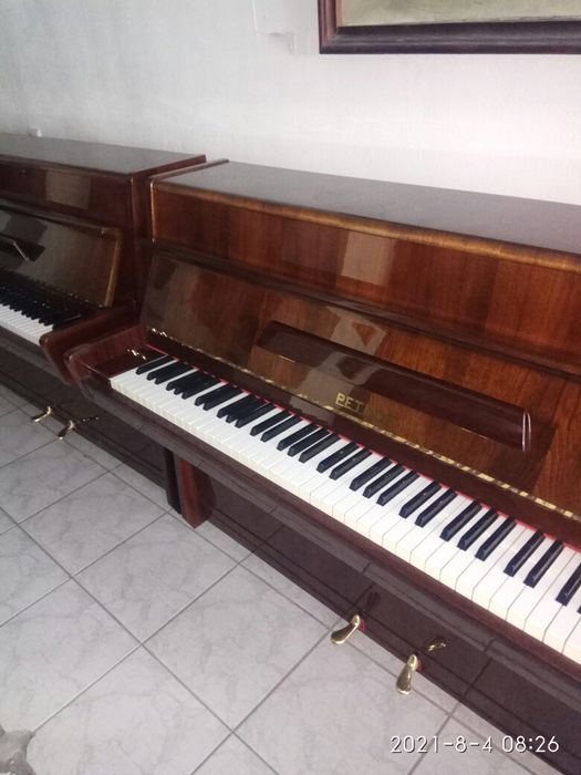 Пианино Petrof...