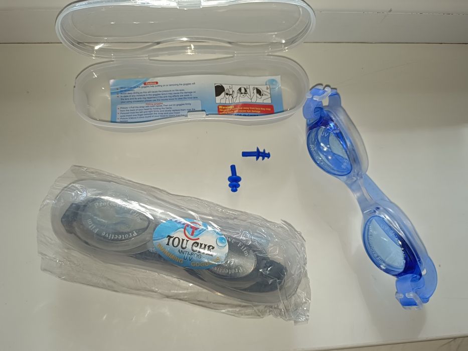 Очки для плавания