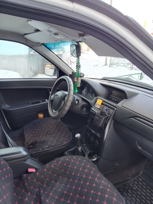 Продам приору уневерсал