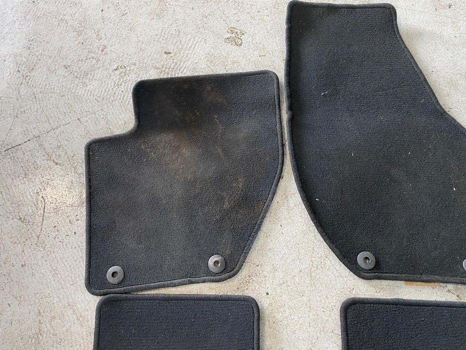 Set de presuri covorase Volvo V40 31292276  31463821