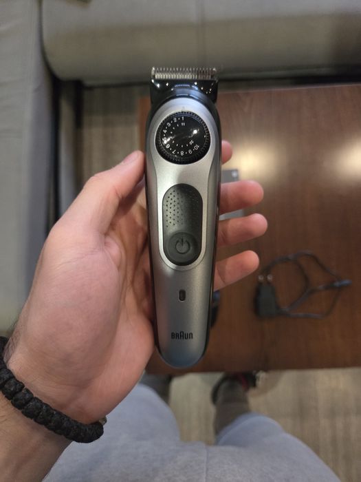 Продавам тример BrAun