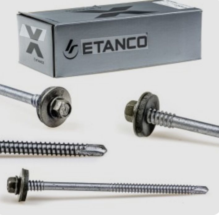 Suruburi panouri sandwich