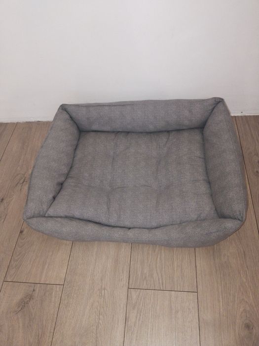 Продам лежанку для крупного кота,кошку.