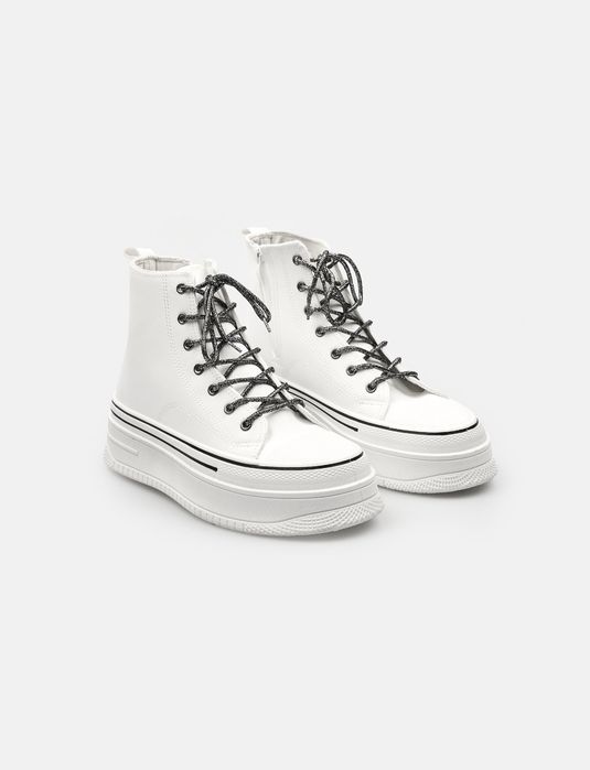 Дамски бели кецове