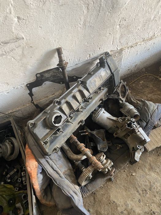 Запчасьты на бмв е34