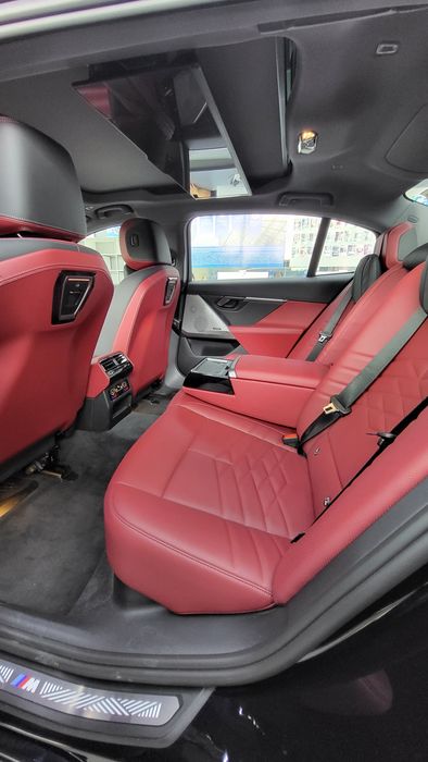 BMW i5 40L Nalichi