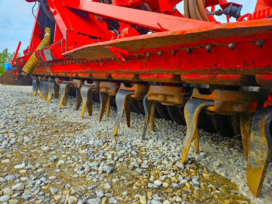 Semanatoare Pneumatica  Kuhn Venta + Freza an 2019 Vaderstad amazone