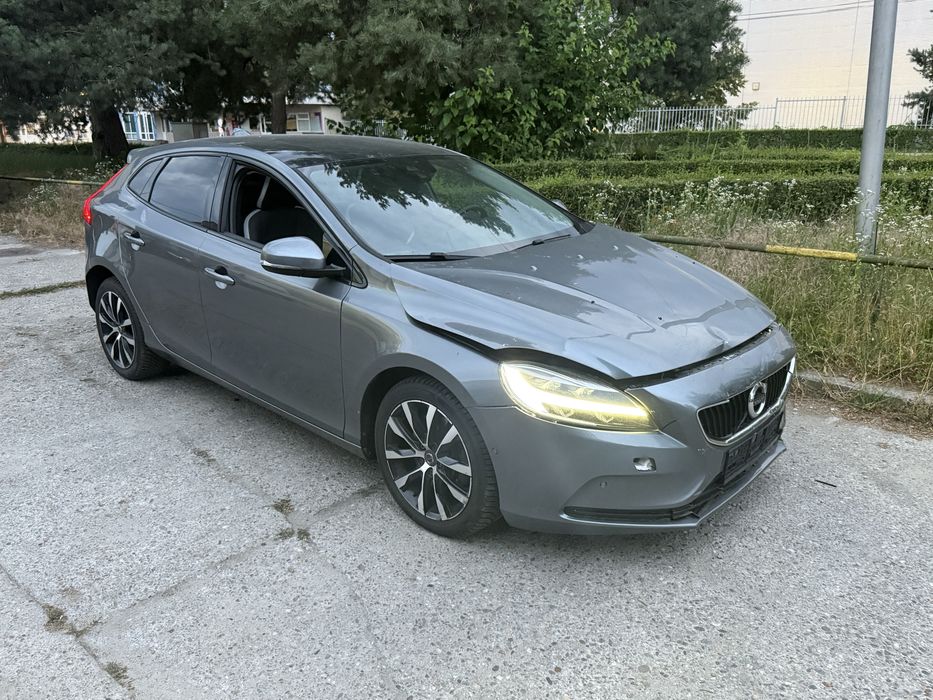volvo V40 2019 2.0d 190cp Proprietar/Avariat R design
