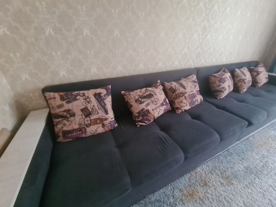 Диван б/у. В хорошем состоянии.