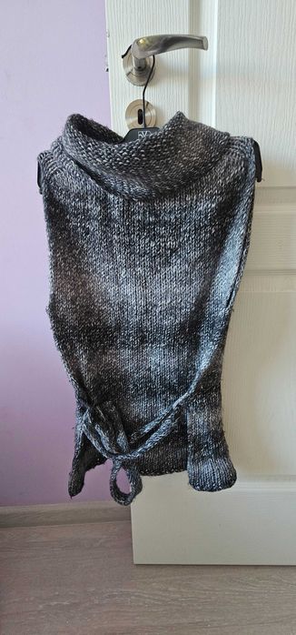 Дамски блузи и пуловери