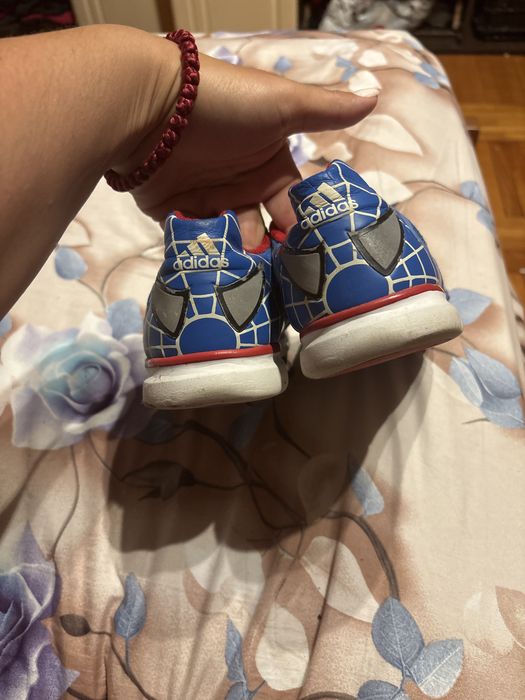 Pantofi sport Adidas 38