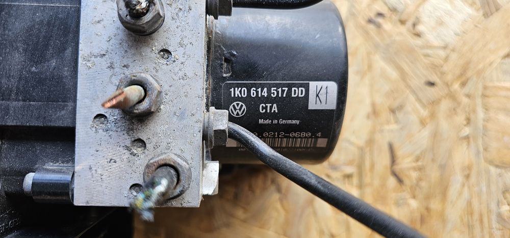 Pompă ABS Golf 6 / Touran / Caddy / Audi A3 8P 1K0614517DD 1K0907379BH