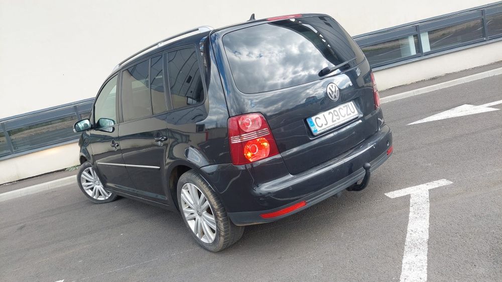 Vw Touran 2.0 TDI 2008 7 LOCURI AUTOMAT