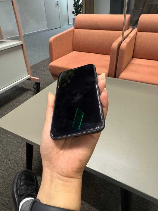iPhone 11 (Айфон)