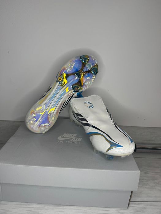 Ghete fotbal noi Elite Version originale