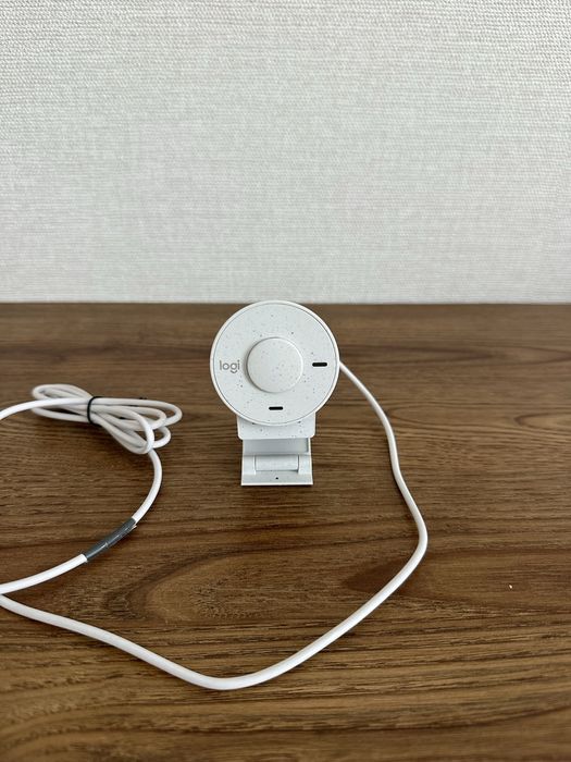 Продам веб-камеру Logitech