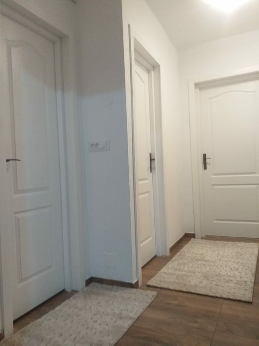 PROPRIETAR, închiriez garsonieră situată pe str.Mioriței, Bacău, mobilată, utilată complet, renovată, cu suprafata utilă de 38m², parter.