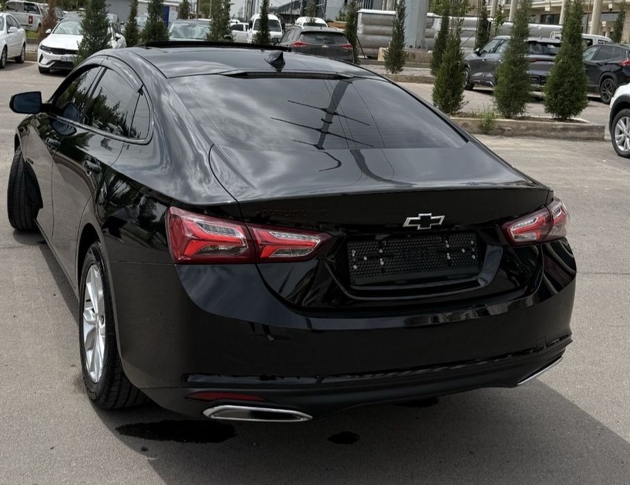 Chevrolet Malibu 2023 — 2
