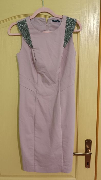 Rochie roz nude , mărimea 36
