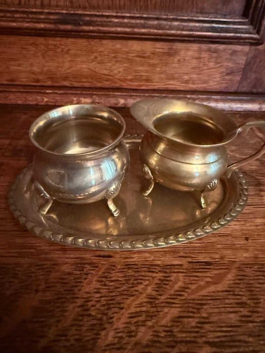 Бронзово поднсоче с каничка и захарничка