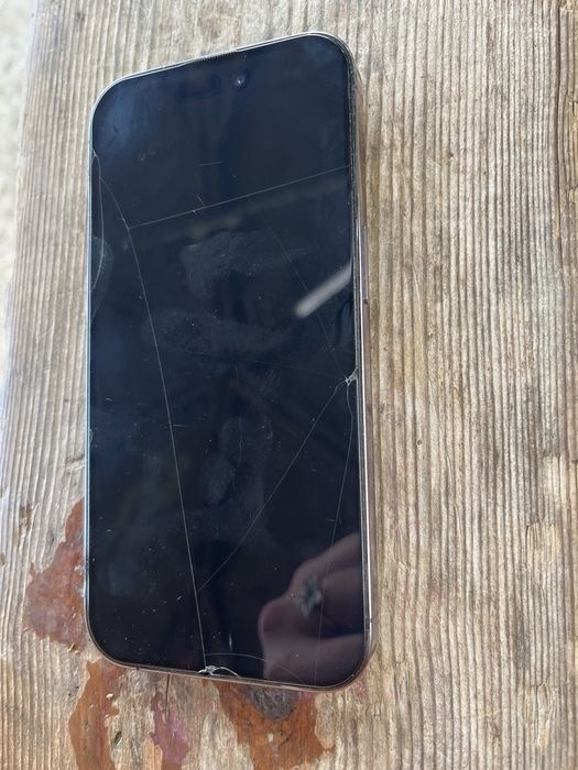 Продавам Iphone 14pro
