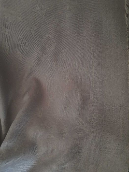 Sal Louis Vuitton, casmir/lana, 350 lei