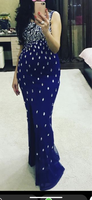 Вечернее платье в камнях