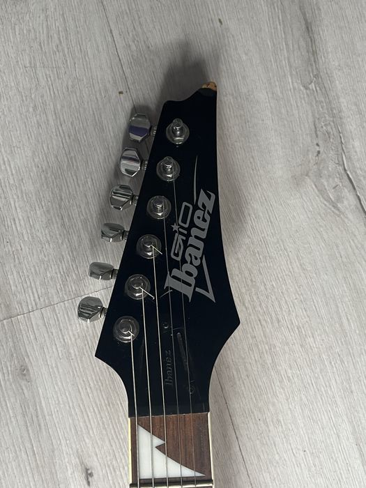 Електрическа китара: ibanez gio GRG170DX