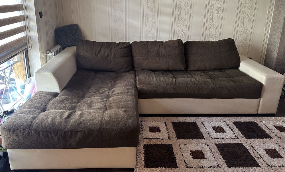 Разтргателен диван