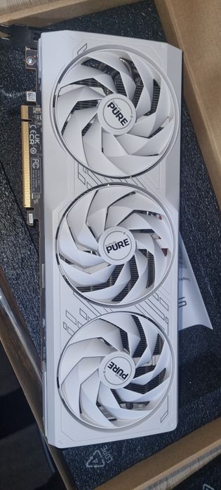 RX7800XT 16GB Pure AMD