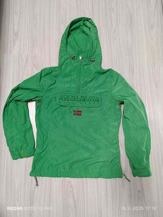 ''Napapijri''оригинално дамско преходно яке S размер