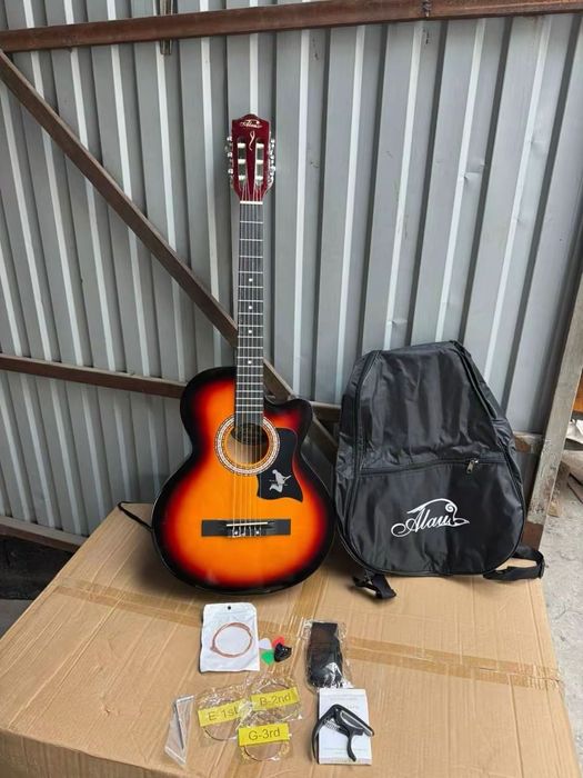 Домбыра, гитара 10 мың