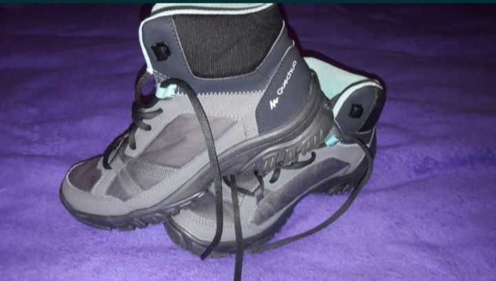 Продам кроссовки в идеальном состоянии.